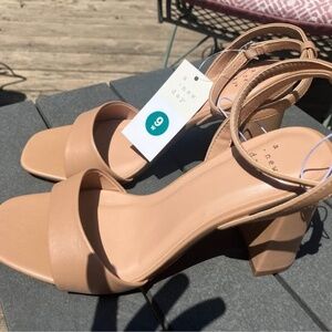 A New Day Haley Tan Heels Memory Foam Brand New 9W